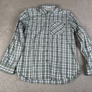 Columbia Shirt Mens M Green Plaid Button Roll Tab Vented Pocket Outdoor Hiking